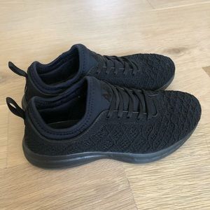 APL Phantom. Like new. Size7.5